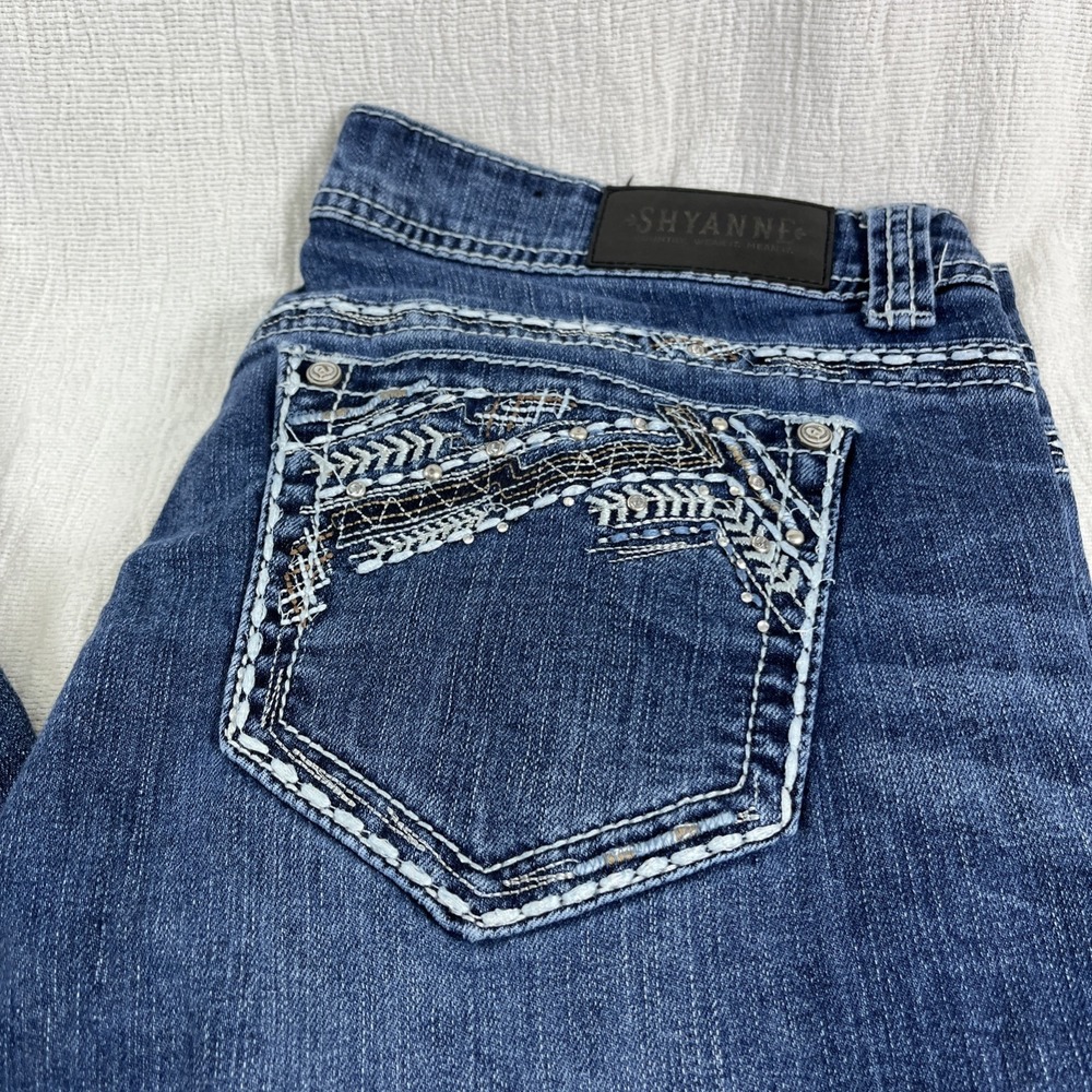 Shyanne Bootcut Jeans Womens 33 Reg Embellished Western Blue Contrast Stitch